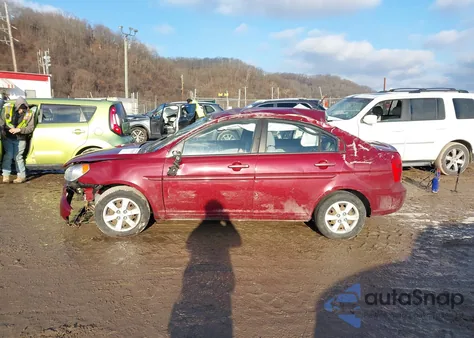 2011 Hyundai Accent Gls z USA, uszkodzony, nr VIN KMHCN4AC2BU555635